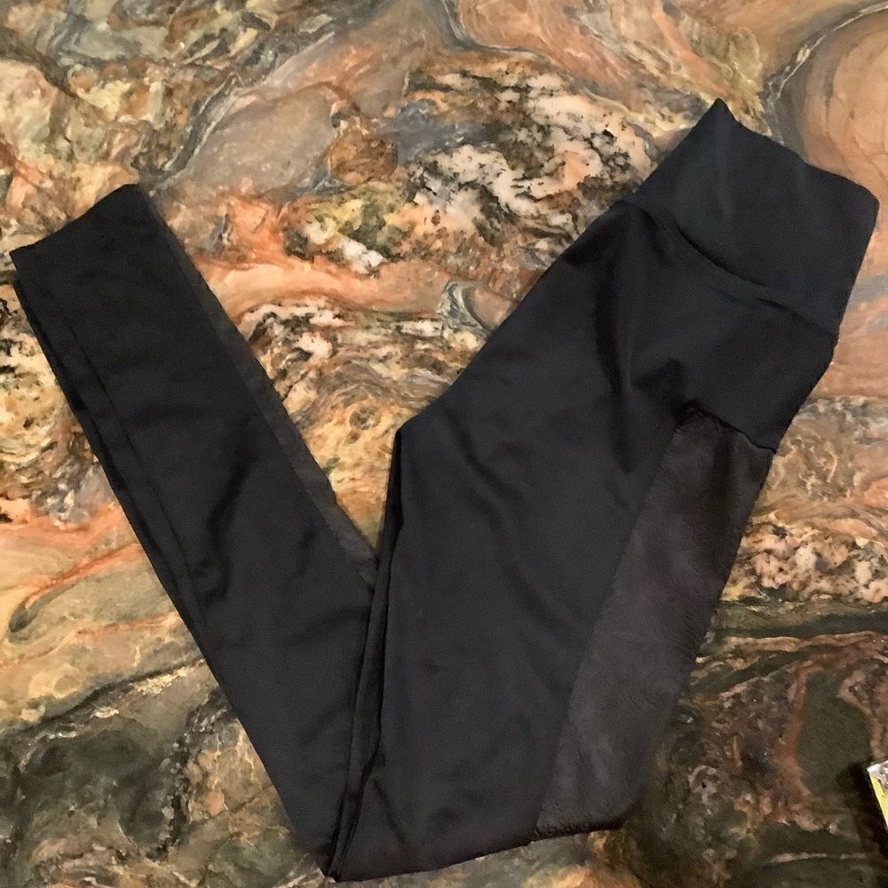 NX3 child large black legging floral pattern side